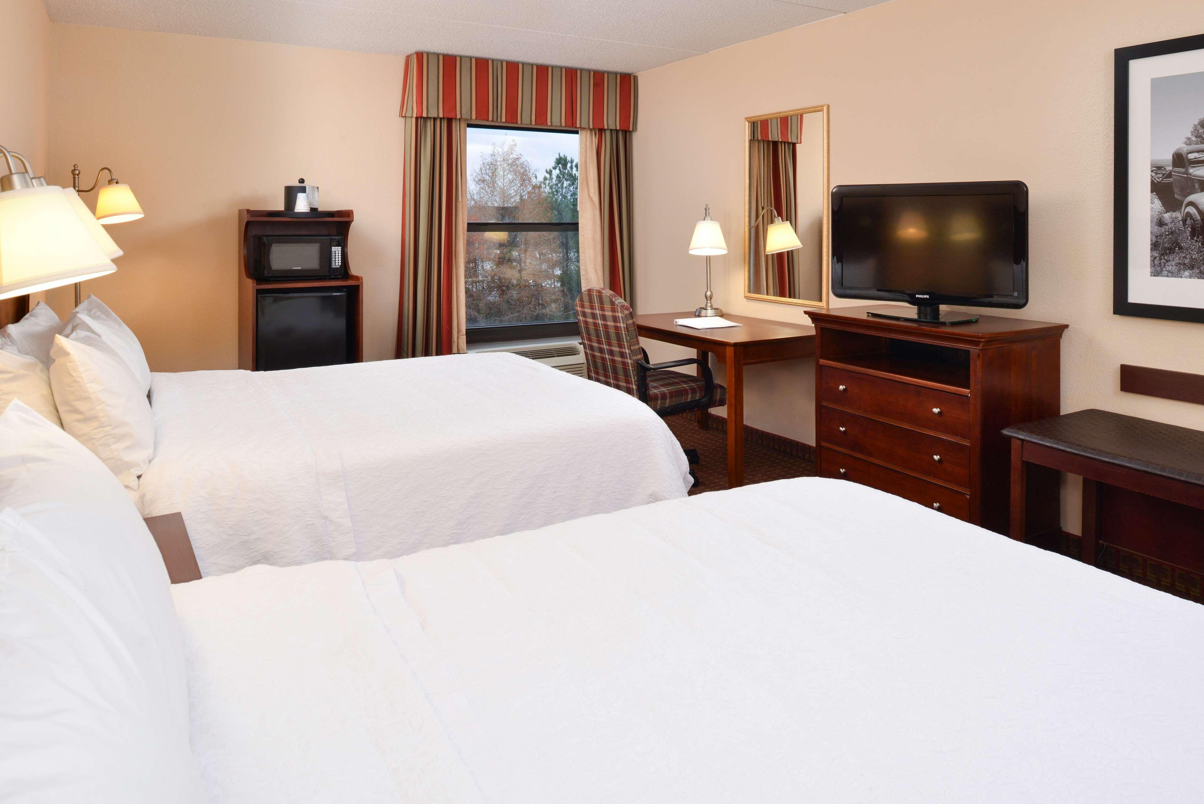 Hampton Inn Henderson Exterior photo