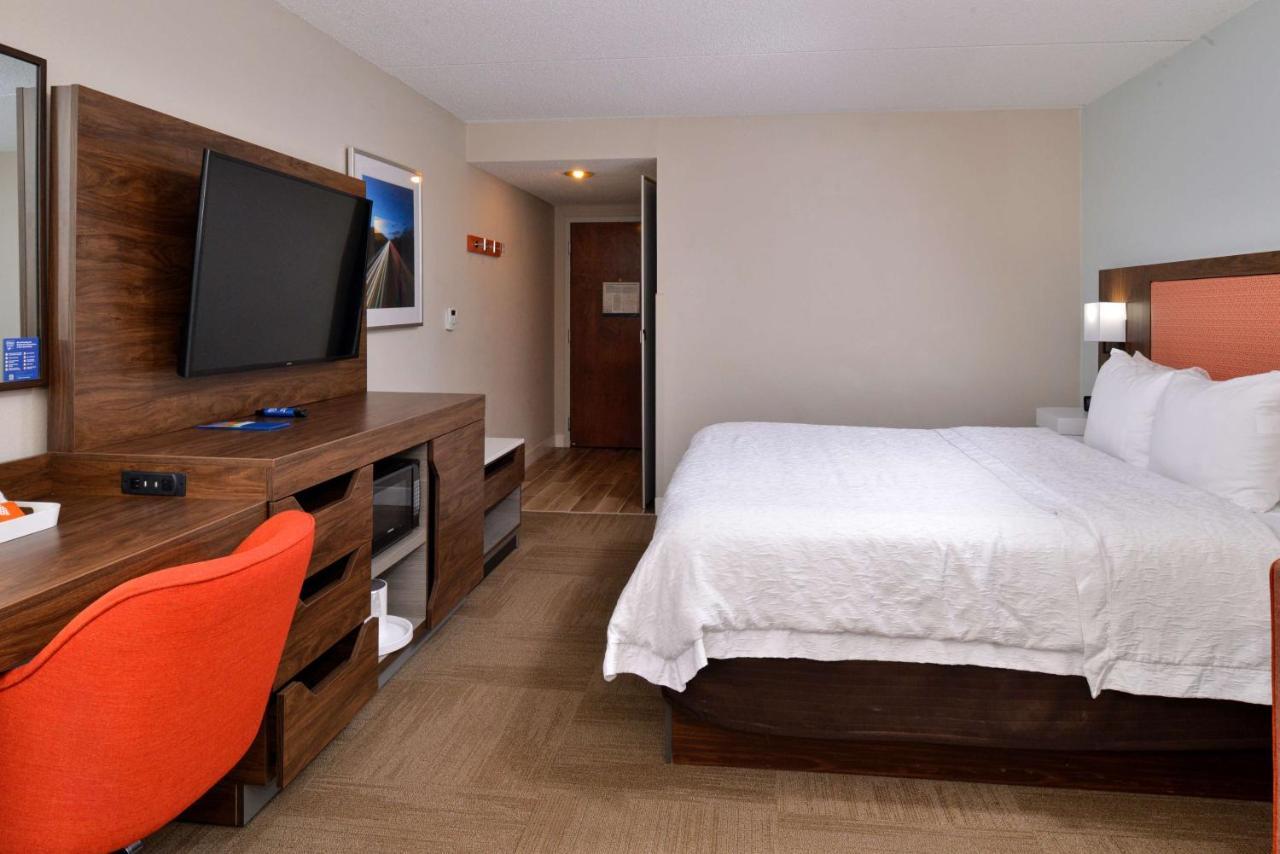 Hampton Inn Henderson Exterior photo